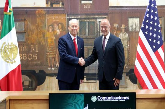 IT-ANÁLISIS: México presenta a EE.UU. medidas para actualizar regulación y fortalecer autoridad aérea